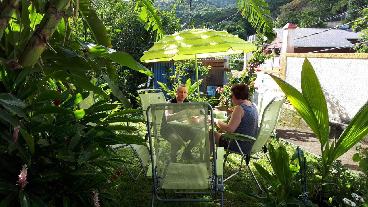 Terrasse Du Piton Bed and Breakfast Deshaies Exteriör bild